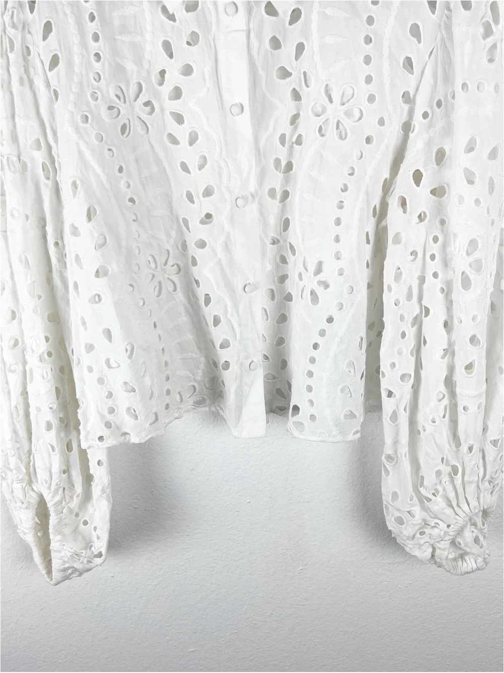 ZARA 100% Cotton White Eyelet Button Long Puff Sleeves Crop Top XL Boho Neutral